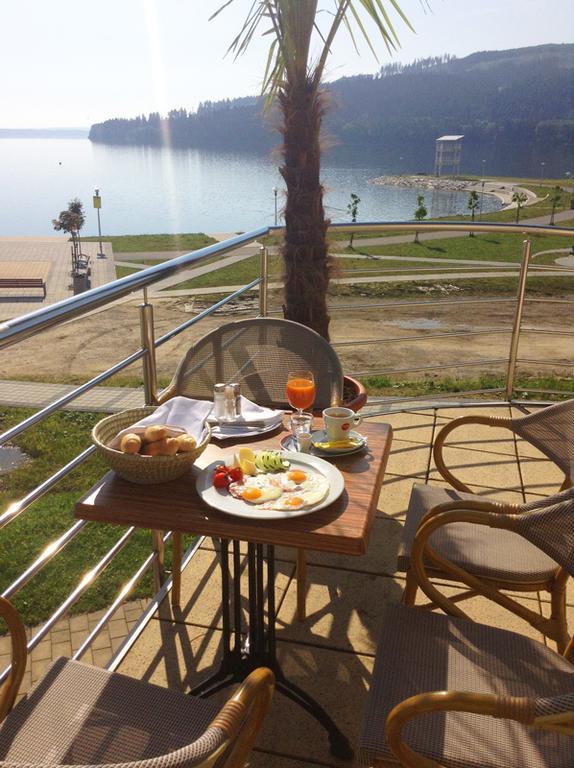 Port Club Pension & Restaurant Námestovo Eksteriør billede